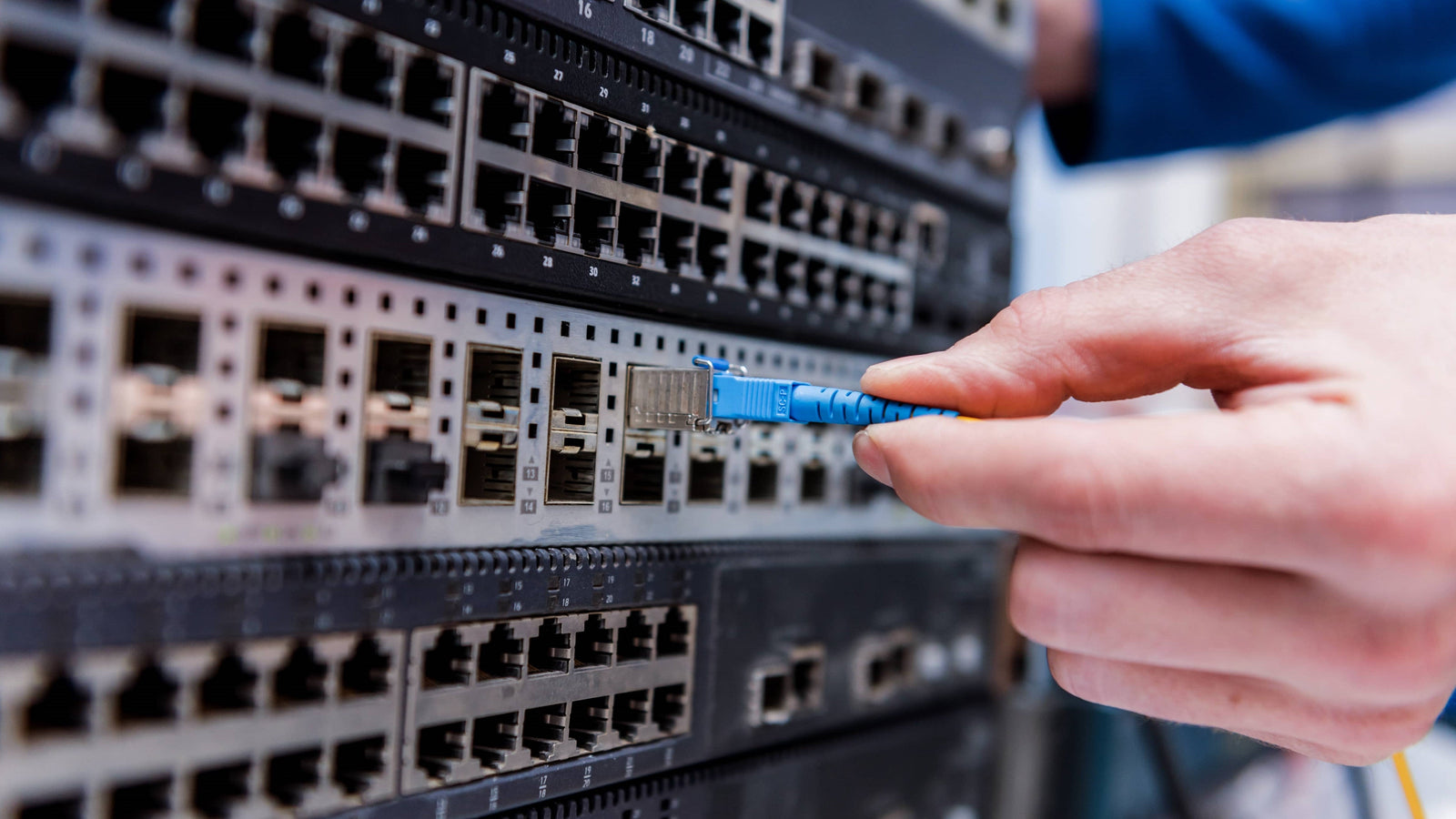 Top 5 Reasons to Purchase Refurbished Networking Equipment