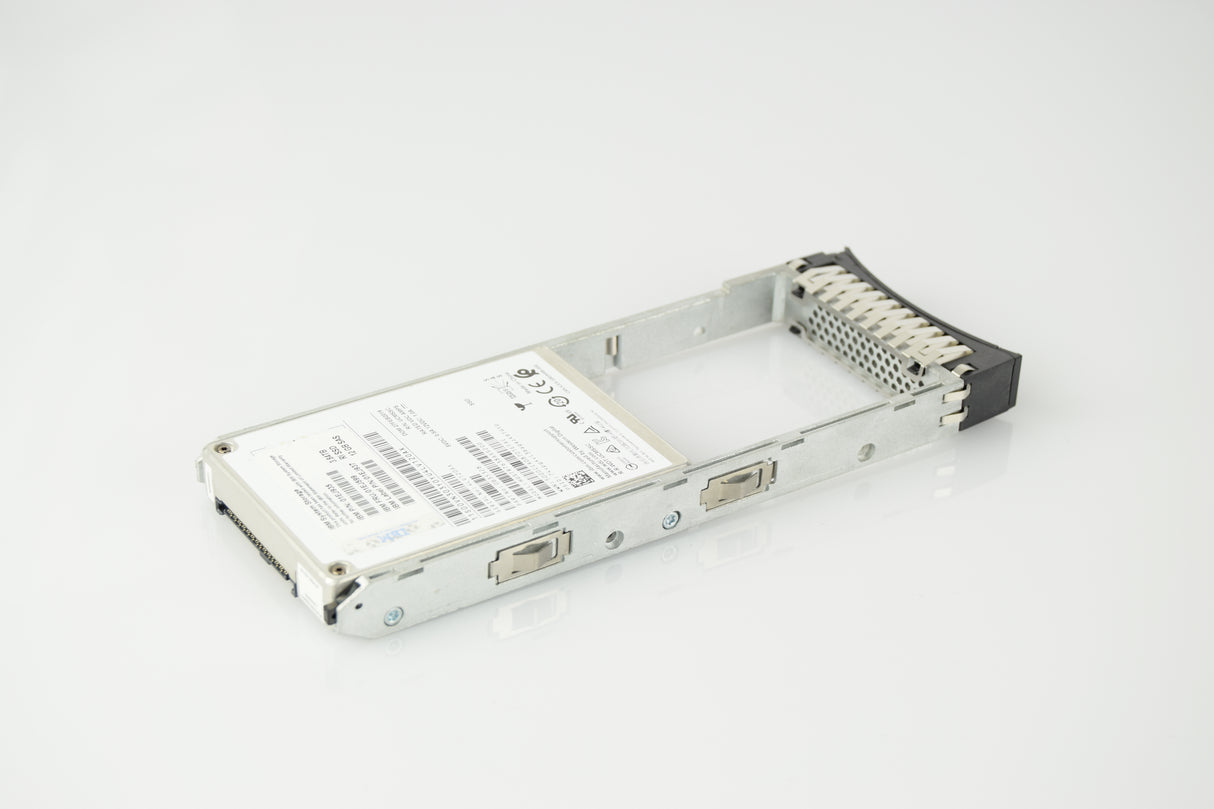 3.84TB 2.5" 12Gb SAS Flash Drive
